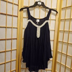 CUPIO Lace Button Cold Shoulder Top Sz M NWT